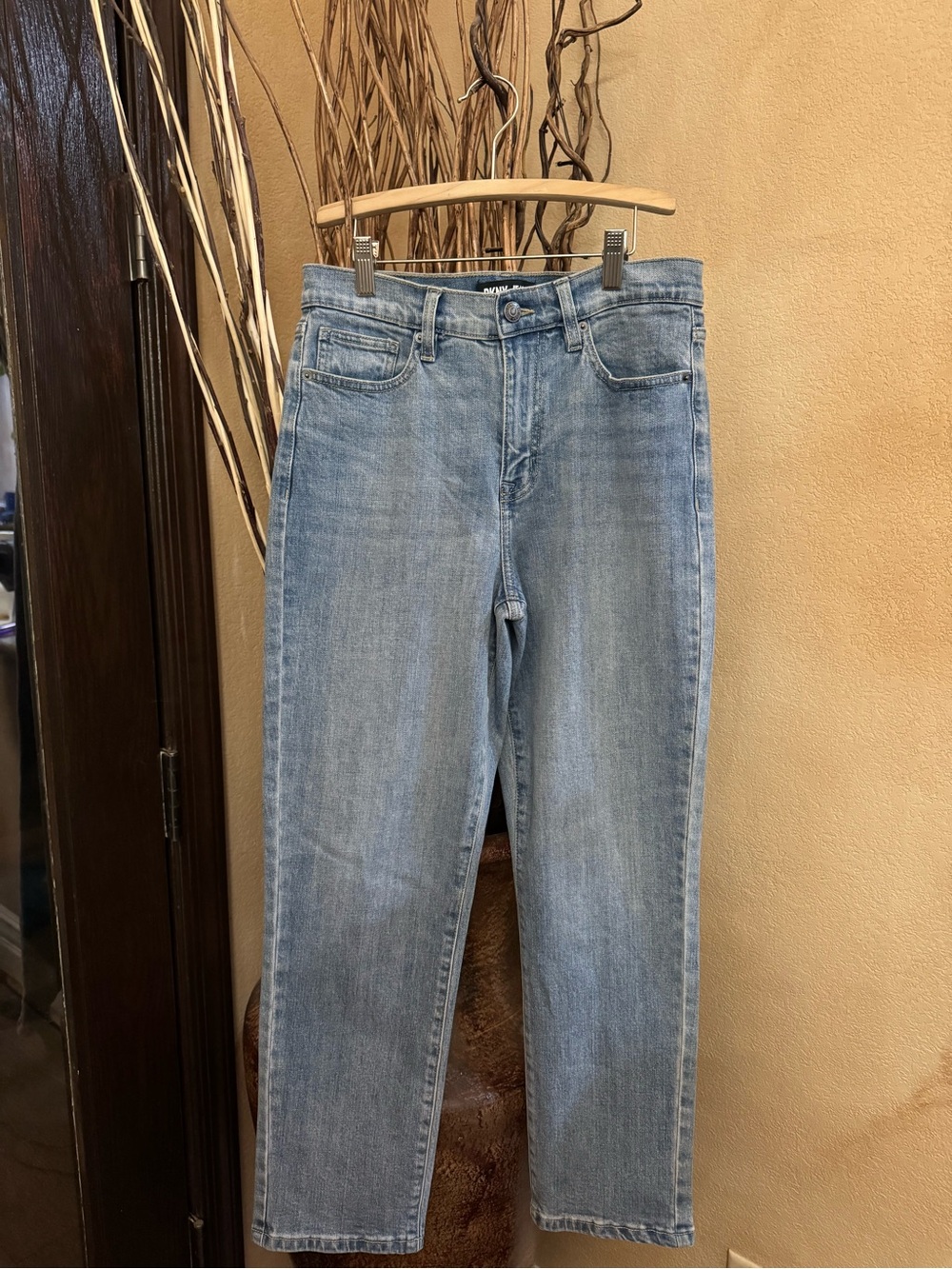 DKNY Women’s Broome High-Rise Slim Straight Ankle Jeans

🚭
🚫 Peta